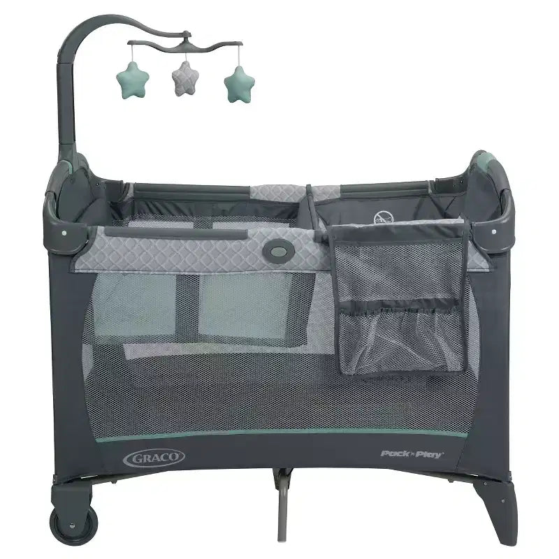 Graco Parc Pack 'n Play Change 'n Carry - Manor : Roues Verrouillables, Table à Langer, Mobile Musical, Sac de Transport