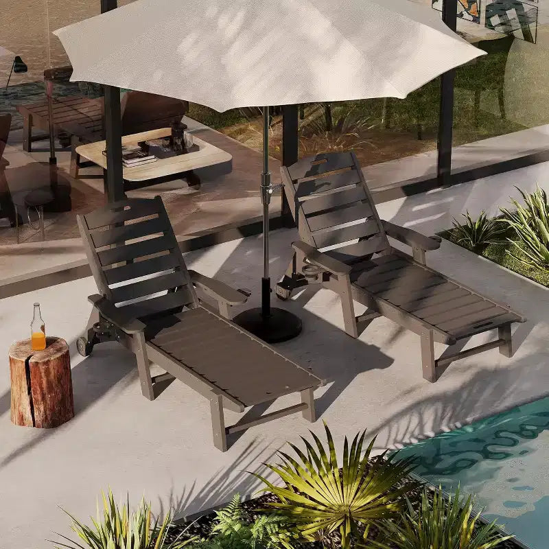 Chaise longue de patio 5 positions pour l'extérieur, chaise longue d'extérieur en HDPE avec porte-gobelet, chaise longue de piscine en résine avec roulettes
