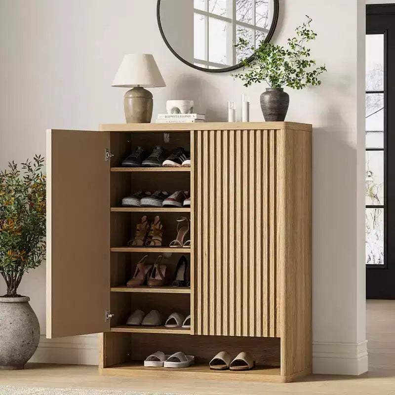 Meuble à chaussures COZONY 31.5 avec étagères réglables, armoire de rangement pour chaussures en bois avec portes cannelées pour entrée, salon