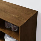 Meuble TV/buffet moderne du milieu du siècle de 119 cm, avec porte coulissante à lattes et pieds en bois massif - Panipeachy