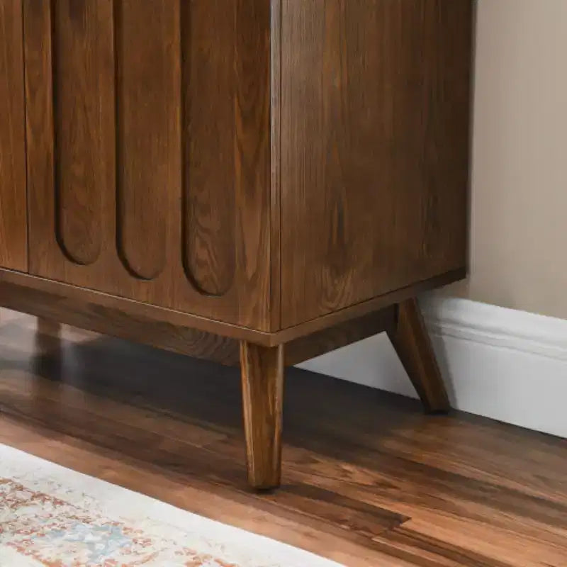 Meuble de rangement d'appoint cannelé de style moderne du milieu du siècle, petit buffet à 2 portes avec pieds en bois massif et poignées dorées - Panipeachy